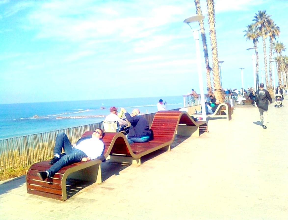 Beachfront Studio Apartment Bat Yam 412 Exterior photo