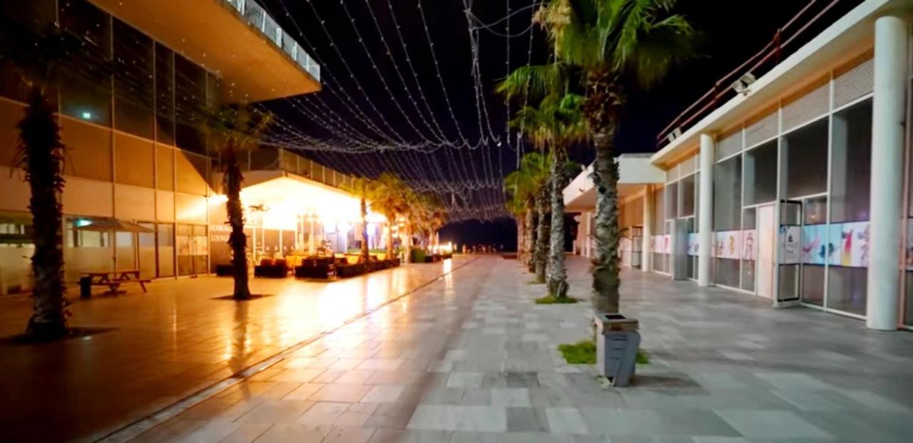 Beachfront Studio Apartment Bat Yam 412 Exterior photo